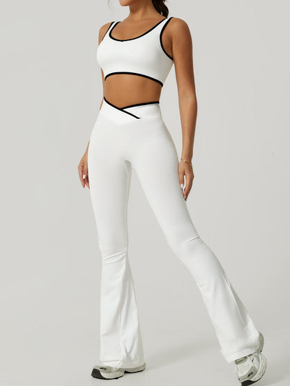 Conjunto deportivo Top y pantalón acampanado Maísa