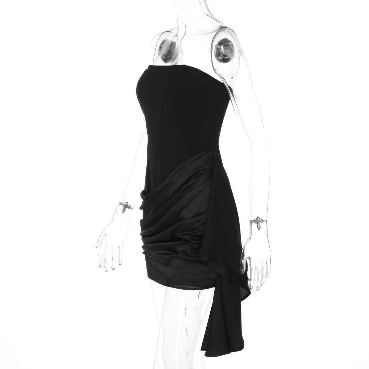 Vestido Corto Negro con Drapeado Venecia Ember