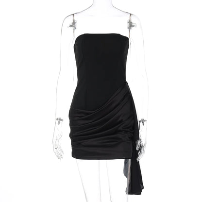 Vestido Corto Negro con Drapeado Venecia Ember