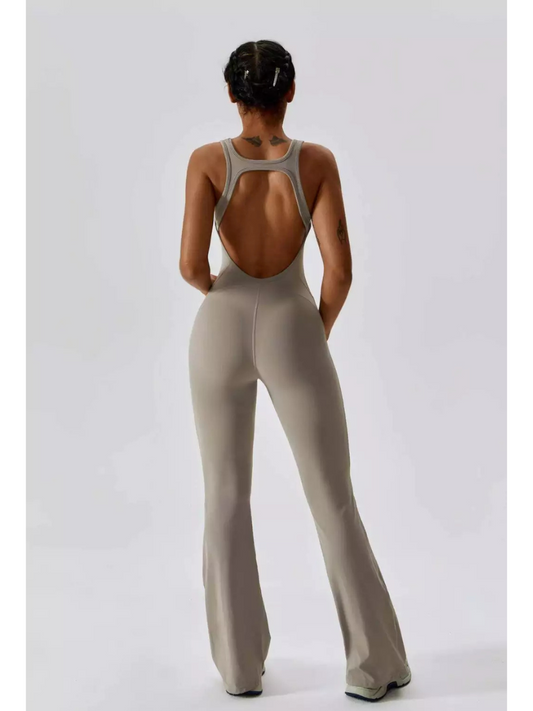 Mono Flare con Espalda Abierta sin Costuras y Efecto Push Up Venecia Moon – FITNESS