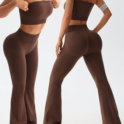 Conjunto deportivo sin tirantes y pantalones acampanados Nayara