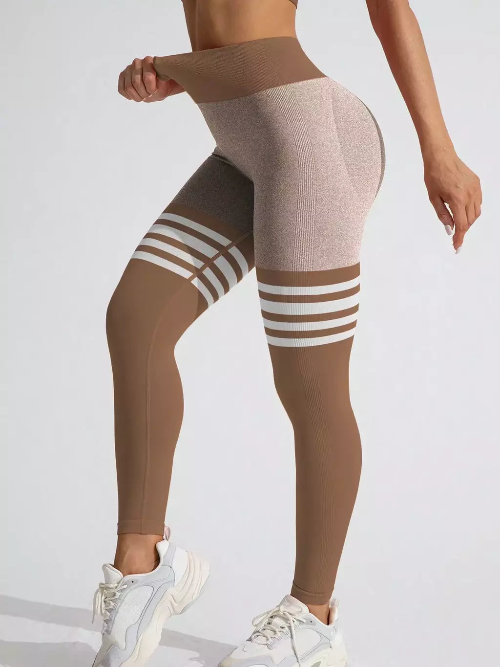 Legging a Rayas con Cintura en V y Efecto Push Up Venecia Power Buum – FITNESS 💪